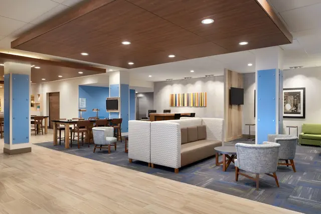 Photo 1 - Holiday Inn Express & Suites-Cincinnati South - Wilder by IHG