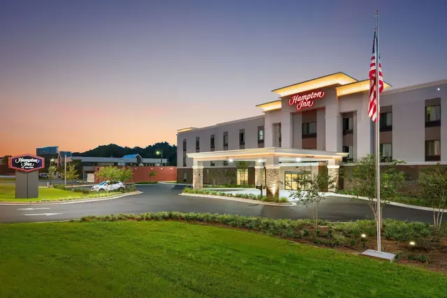 Photo 1 - Hampton Inn Wetumpka
