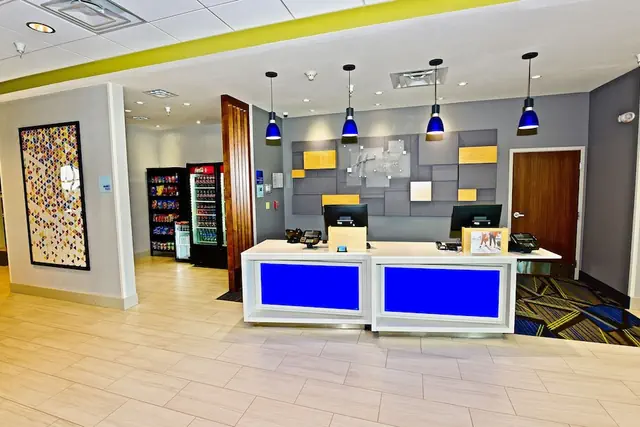 Photo 1 - Holiday Inn Express & Suites Perryville by IHG
