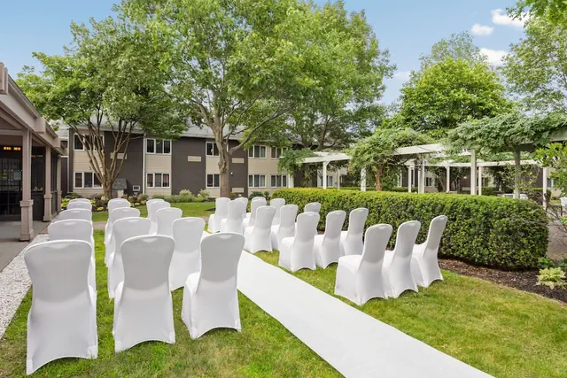 Photo 1 - Delta Hotels by Marriott Burlington