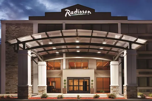 Photo 1 - Radisson Hotel Charlotte Airport