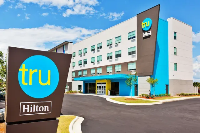 Photo 1 - Tru by Hilton Auburn