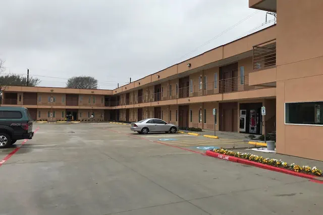 Photo 1 - Crystal Inn - Sugar Land