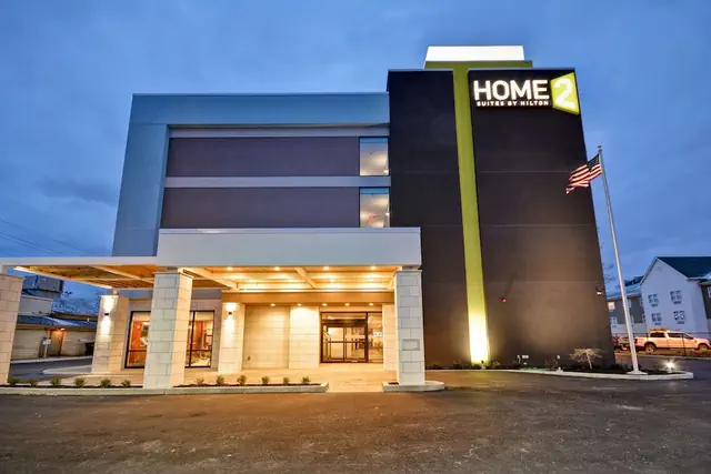 Photo 1 - Home2 Suites by Hilton Columbus Airport East Broad