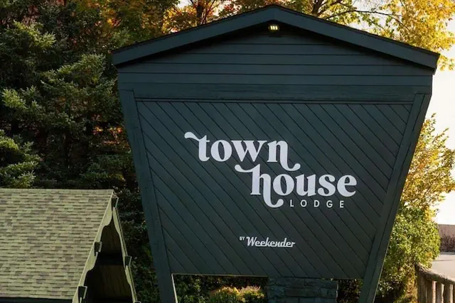 Photo 1 - The Town House Lodge