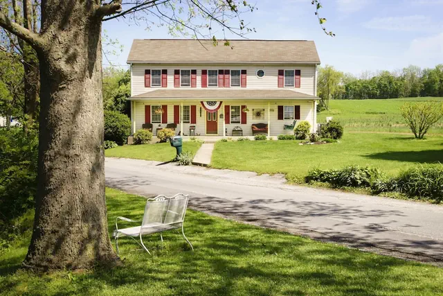 Photo 1 - Red Cardinal Bed and Breakfast