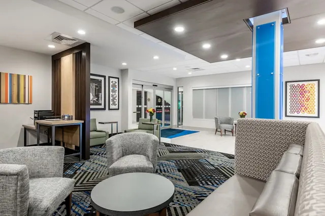 Photo 1 - Holiday Inn Express & Suites Punta Gorda by IHG