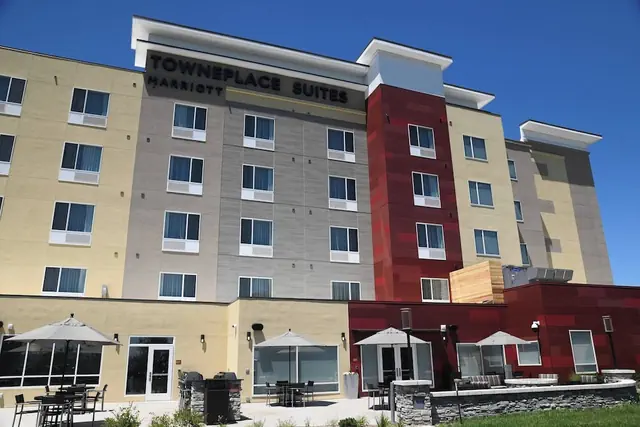 Photo 1 - TownePlace Suites by Marriott Kansas City at Briarcliff