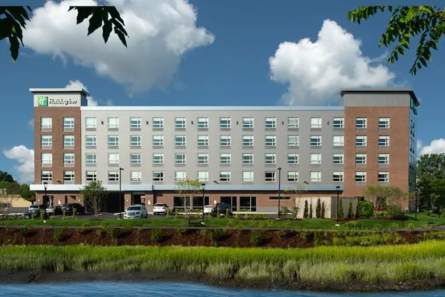 Photo 1 - Holiday Inn Boston Logan Airport - Chelsea by IHG