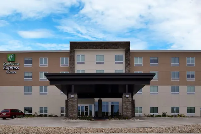 Photo 1 - Holiday Inn Express & Suites Marshalltown by IHG