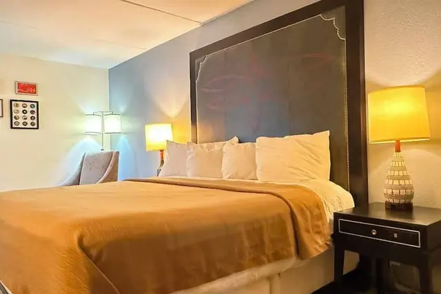 Photo 1 - Horizon Inn & Suites