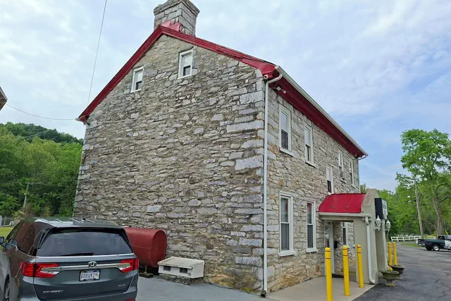 Photo 1 - Hometown Inn Staunton VA near Hwy 11