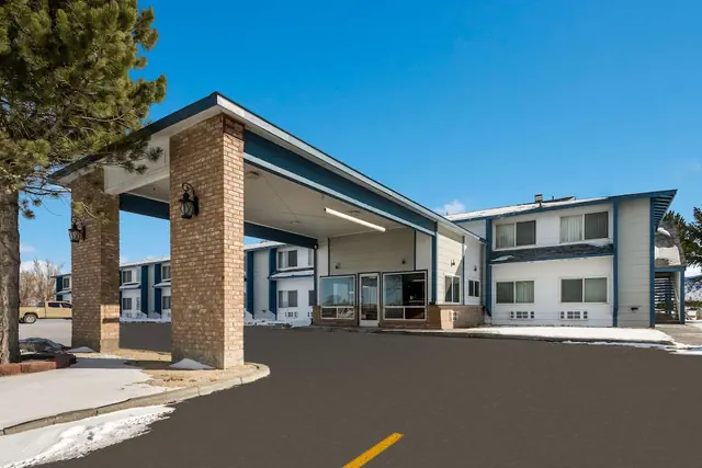 Photo 1 - SureStay Hotel by Best Western Wells