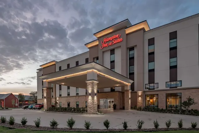 Photo 1 - Hampton Inn & Suites Dallas/Plano Central