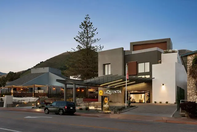 Photo 1 - La Quinta Inn & Suites by Wyndham San Luis Obispo Downtown