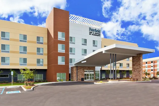 Photo 1 - Fairfield Inn & Suites by Marriott Birmingham Colonnade