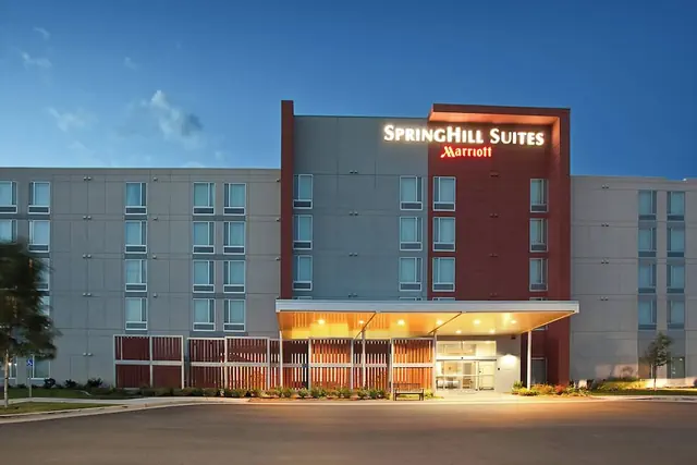 Photo 1 - SpringHill Suites by Marriott Salt Lake City Airport