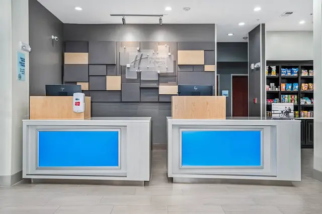 Photo 1 - Holiday Inn Express Suites Van Buren-Ft Smith Area by IHG