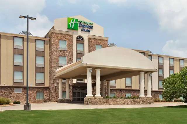 Photo 1 - Holiday Inn Express Inn & Suites Searcy by IHG