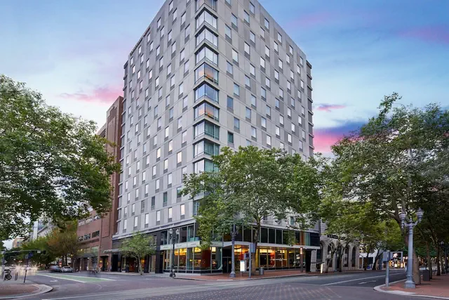 Photo 1 - Courtyard by Marriott Portland City Center