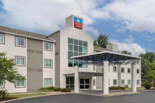 Photo 1 - SureStay Plus Hotel by Best Western Niagara Falls East