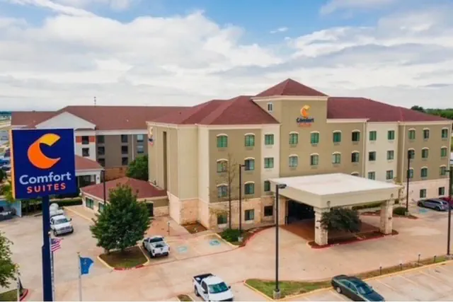 Photo 1 - Comfort Suites Lawton Near Fort Sill