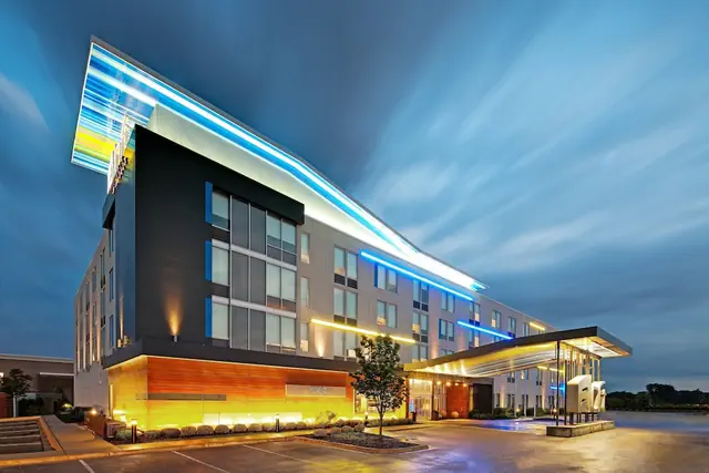 Photo 1 - Aloft by Marriott Bolingbrook