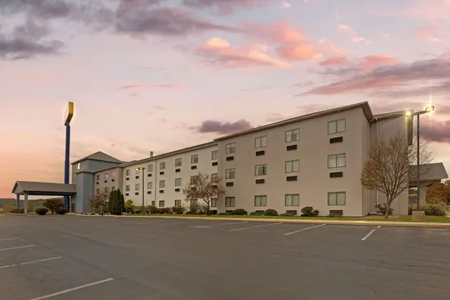 Photo 1 - Comfort Suites Bloomsburg