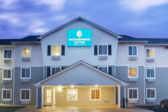 Photo 1 - WoodSpring Suites Cincinnati Fairfield