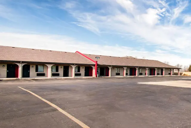 Photo 1 - Rodeway Inn Pauls Valley