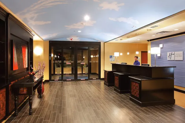 Photo 1 - Holiday Inn Express Hotel & Suites Texarkana East by IHG