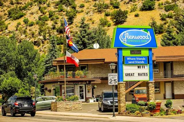 Photo 1 - Glenwood Springs Inn