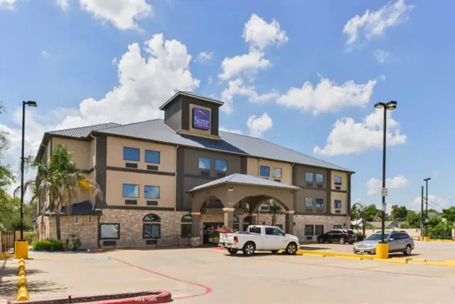 Photo 1 - Sleep Inn & Suites Downtown Houston Near Convention Center