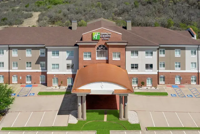 Photo 1 - Holiday Inn Express Hotel & Suites Graham by IHG