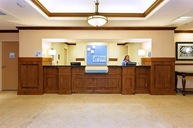 Photo 1 - Holiday Inn Express Hotel & Suites FRESNO NORTHWEST-HERNDON by IHG