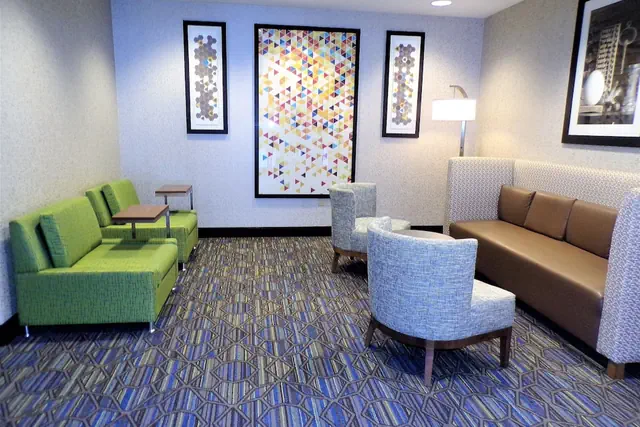 Photo 1 - Holiday Inn Express Hotel & Suites Largo-Clearwater by IHG