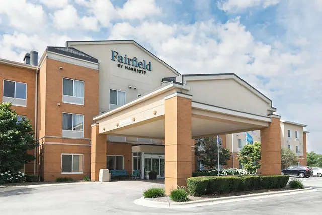 Photo 1 - Fairfield Inn & Suites by Marriott Milwaukee Airport