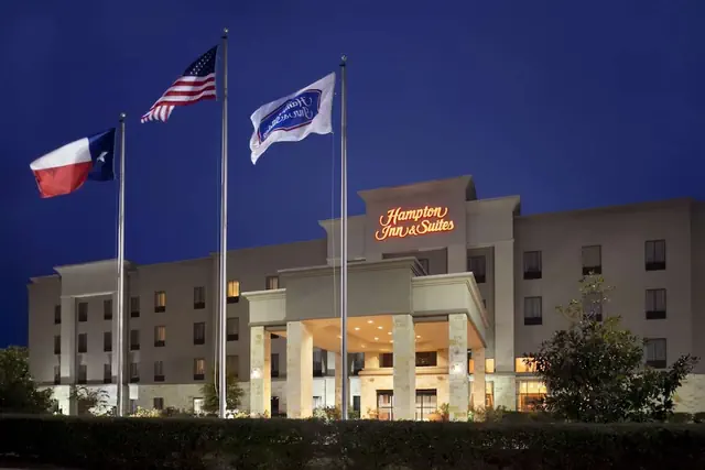 Photo 1 - Hampton Inn & Suites Conroe - I-45 North