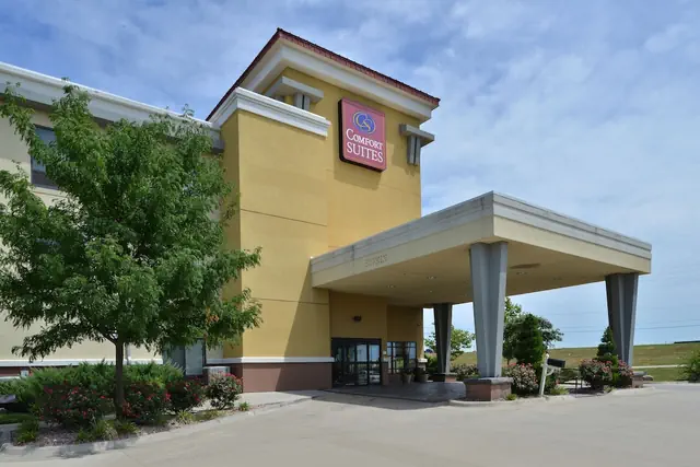 Photo 1 - Comfort Suites Salina South