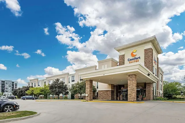 Photo 1 - Comfort Suites East Lincoln - Mall Area
