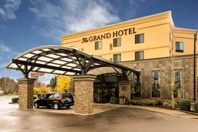 Photo 1 - Grand Hotel at Bridgeport