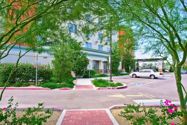 Photo 1 - Holiday Inn Hotel & Suites PHOENIX AIRPORT by IHG