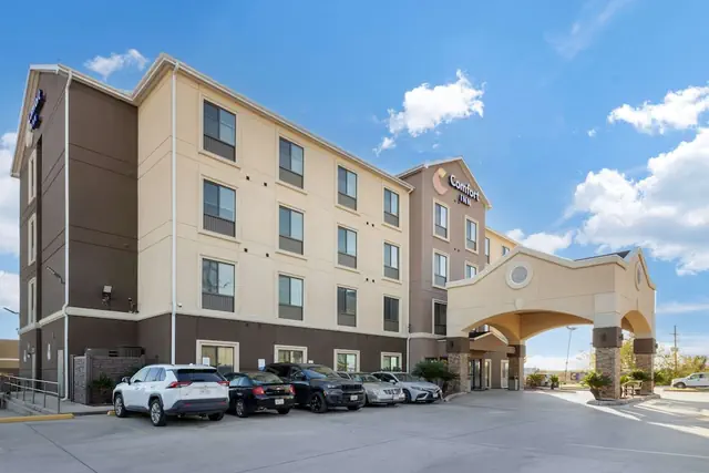 Photo 1 - Comfort Inn Orange I-10