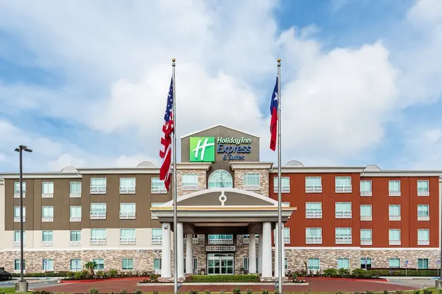 Photo 1 - Holiday Inn Express Hotel & Suites - Houston Space Center by IHG