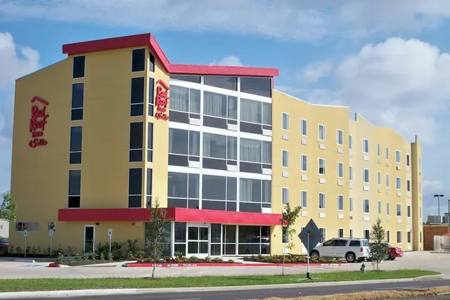 Photo 1 - Red Roof Inn & Suites Beaumont