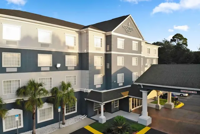 Photo 1 - Country Inn & Suites by Radisson, Pensacola West, FL