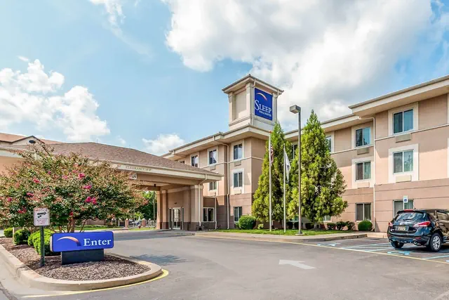 Photo 1 - Sleep Inn & Suites Dover University Area