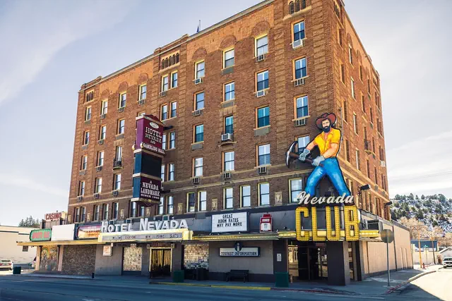 Photo 1 - Hotel Nevada