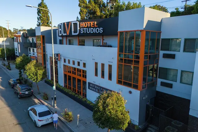 Photo 1 - BLVD Hotel and Studios Universal-Hollywood, an Ascend Collection Hotel