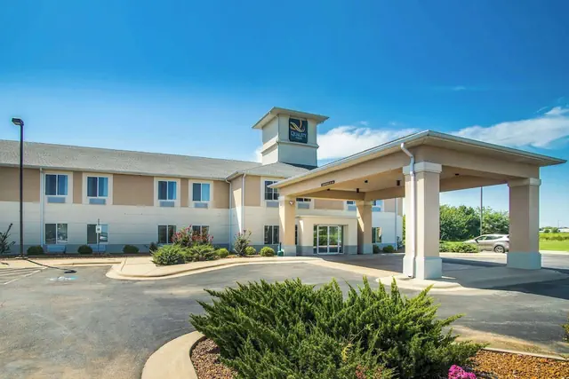 Photo 1 - Quality Inn Parsons North